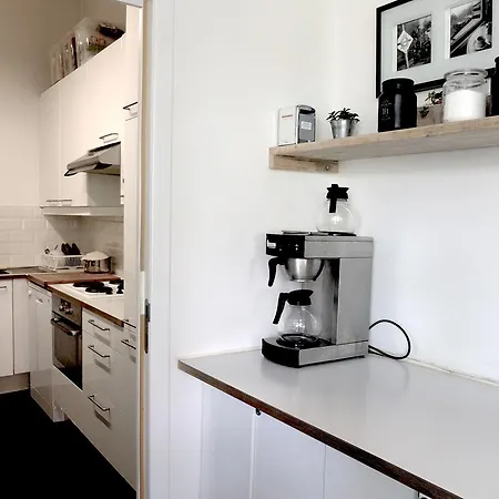 Auberge de jeunesse 47 *