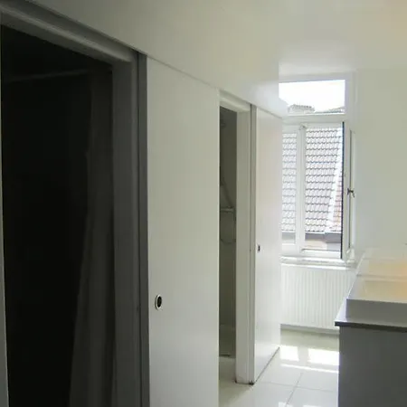 47 Auberge de jeunesse *